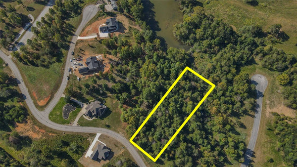 .81 acre Lake view Lot in Lakeside Community-Watts Bar Lake Boat Slip