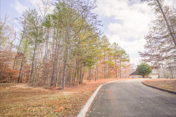 .40 acre Water front lot on a cul de sac street- Enjoy the gift of Emory River