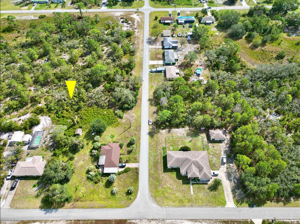 Residential .25 Acre Lot nearby 27 Lakes and minutes to Boat Ramp
